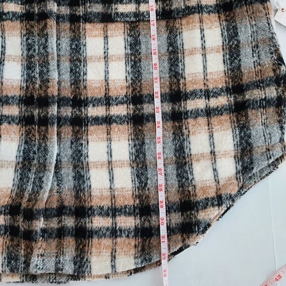 Good American Button Down Neutral Plaid Shacket NWT - Picture 10 of 15